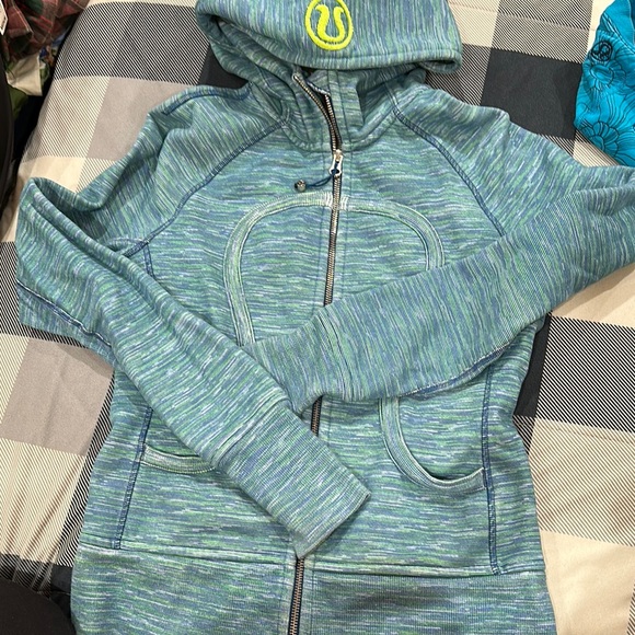 lululemon athletica Blue Green Jacket - Picture 1 of 5